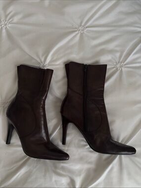 NINE WEST - Dark Brown Leather Stiletto Ankle Boots